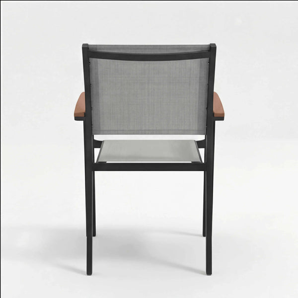 Moderner Schalenstuhl Stream mit Teak-Armlehnen für Garten und Terrasse