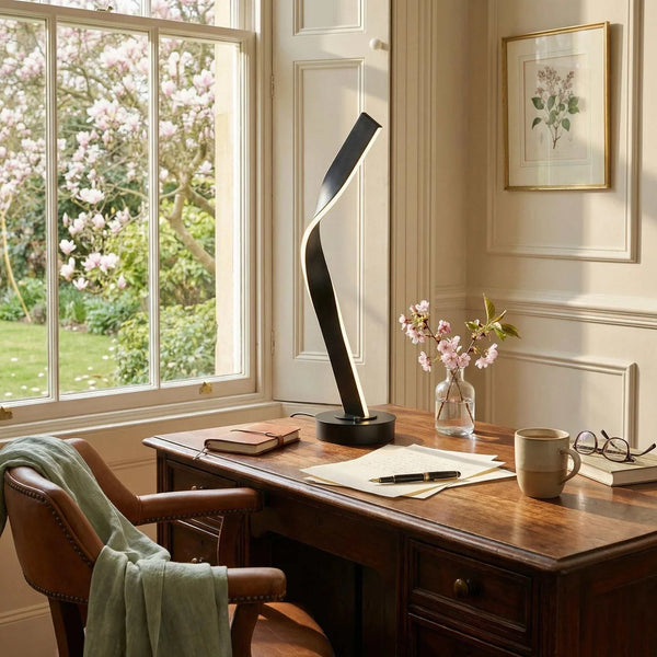 Schwarze Tischleuchte 64,5 cm mit LED und mattem Finish