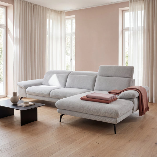Ecksofa „Kama" mit XL-Canapé rechts & Kopfteilverstellung