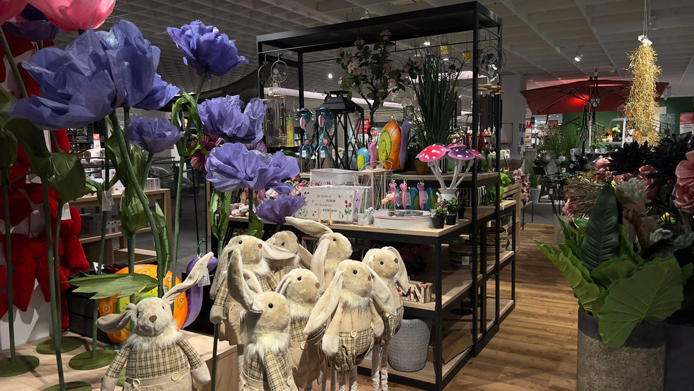 Gartenmöbel Dresden – Frühjahrs-Gartendeko mit Kunstblumen und Accessoires im Sofort-Mitnahme-Bereich Möbel Graf