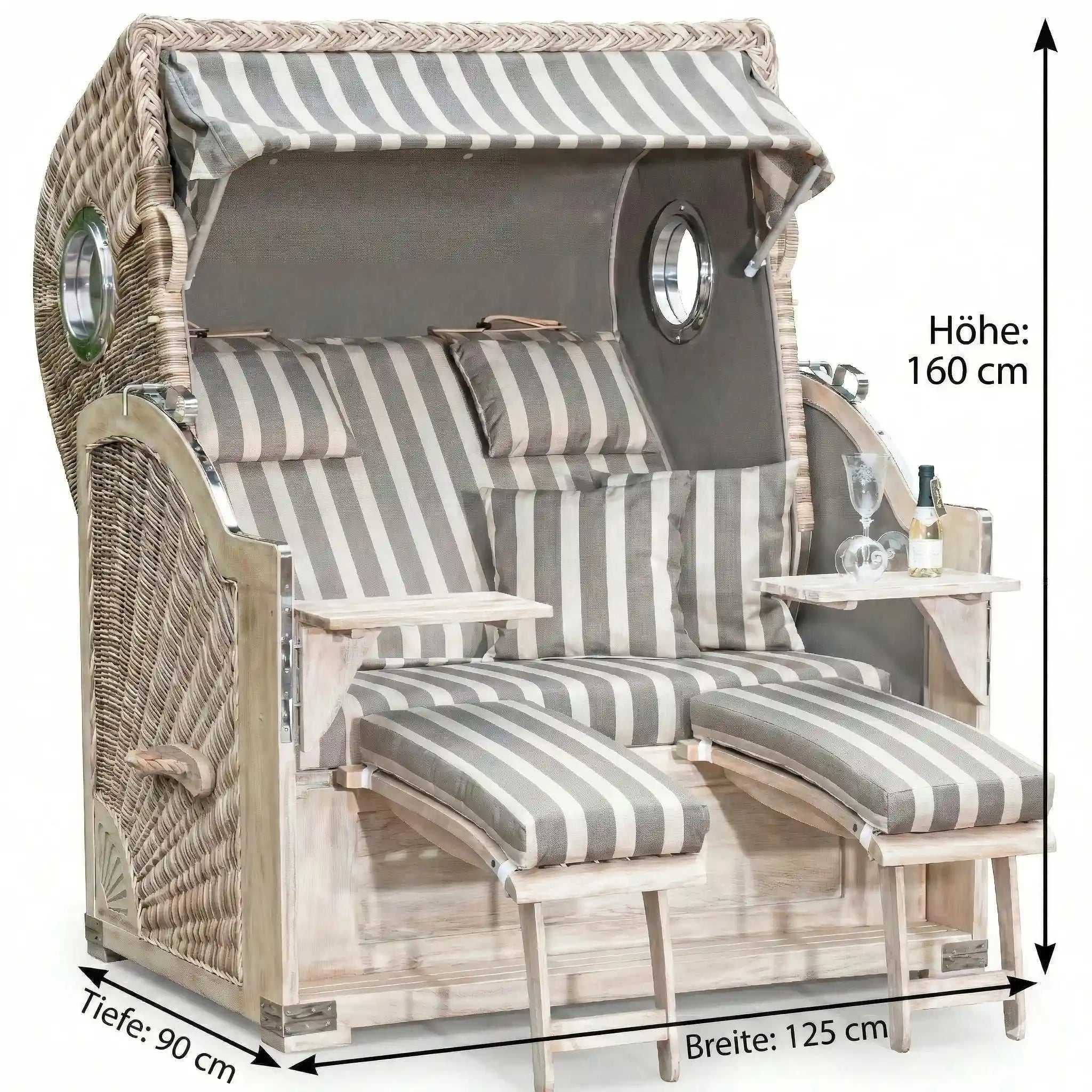 Gartenstrandkorb Comfort 500 Plus aus Mahagoni mit antik-weißem Kunststoffgeflecht und seitlichen Bullaugen, XL-Liegemodell mit taupefarbenem Oberkorbhimmel.