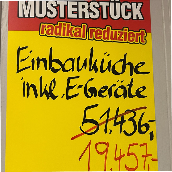 Küche York Musterküche – Landhaus-Inselküche in Seidengrau (Echtholz) inkl. Bauknecht-Geräten
