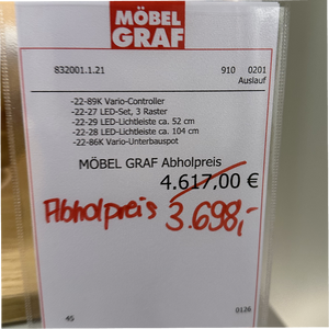 Wohnwand mit Asteiche & LED