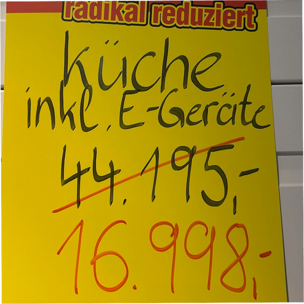 Einbauküche im Landhaus-Stil inkl. E-Geräte – Ausstellungsstück