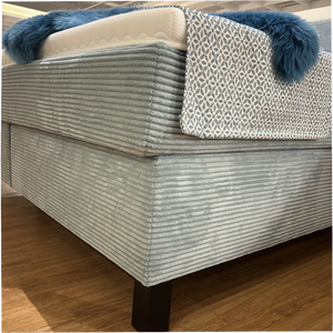 Boxspringbett Padua – kuscheliger Breitcord in trendigem Aqua