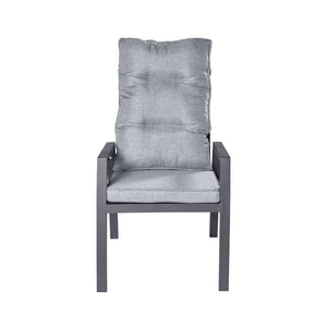 Moderner Positionsstuhl Bondino aus Aluminium mit hellgrauem Kissen im Garten