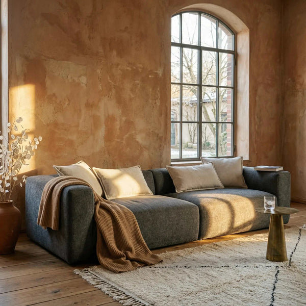 Polstergarnitur Lori Megasofa XL anthrazit Stoff mit vier Kissen und stabilem Holzgestell