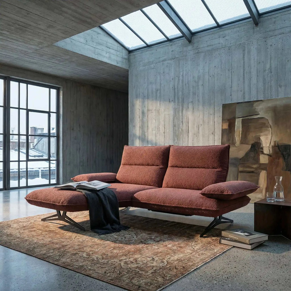 Polstergarnitur Caio aus Leder A-India Chilli mit Funktionsrücken und Sitztiefenverstellung in warmem Rotton