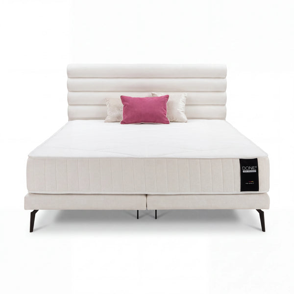 Boxspringbett Sunny Stoff Nano Ivory 180x200 inkl. Matratze Venus TFK500 freigestellt auf weißem Hintergrund – Möbel Graf Dresden – Art.-Nr. 22082..10
