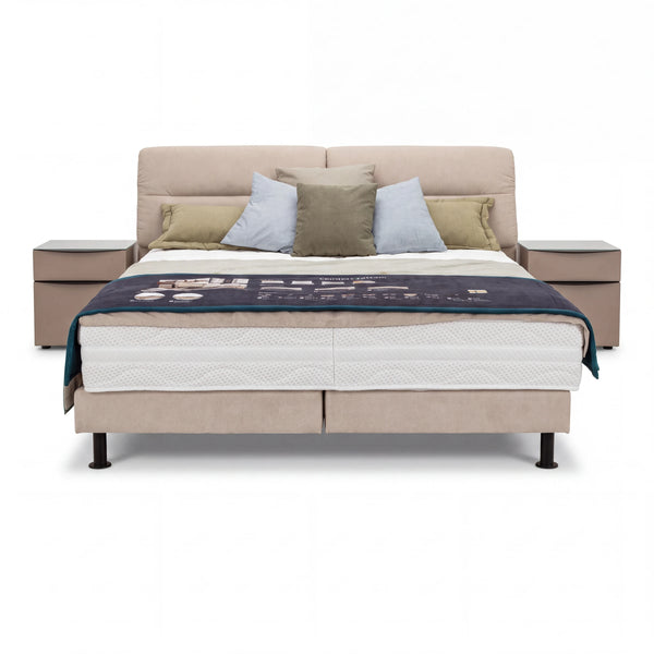 Boxspringbett Vegas Stoff Nele Natur 180x200 mit Kopfteilverstellung und 2 Konsolen freigestellt auf weißem Hintergrund – Möbel Graf Dresden – Art.-Nr. 19569..41