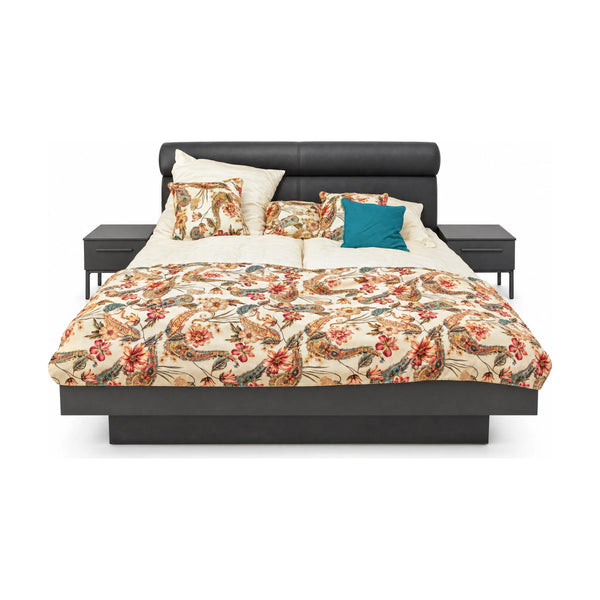 Doppelbett Malin 700 Schiefergrau mit Polsterkopfteil 180x200 cm und Konsole freigestellt auf weißem Hintergrund – Möbel Graf Dresden – Art.-Nr. 21310..31