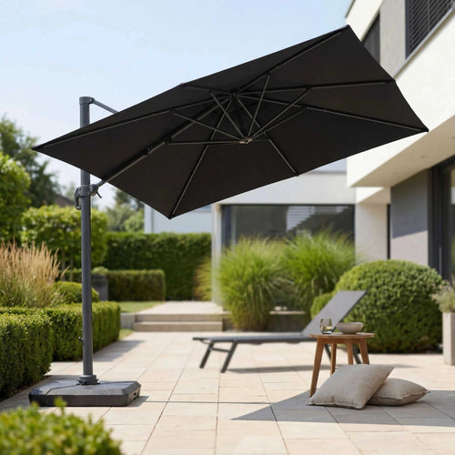 Moderner Ampelschirm Lexa 300x300 cm mit LED-Solarbeleuchtung, schwenkbar und inklusive Schirmfuß und Hülle