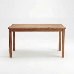 Gartentisch Carlton aus Teakholz auf Terrasse