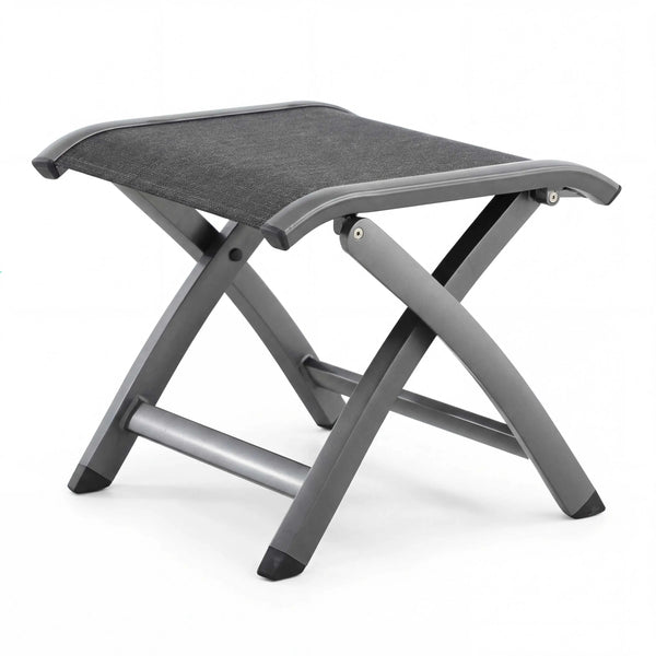 Gartenhocker Kensington mit pulverbeschichtetem Aluminiumgestell und wetterfester Textilen-Sitzfläche für Innen- und Außenbereich