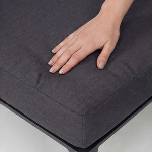 Modernes Ecklounge-Set Widoo mit Aluminiumgestell, zwei Sofas und Glas-Tisch, wetterfest und UV-beständig