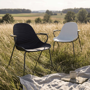 4er Set Schalenstuhl Stream mit Teak-Armlehnen