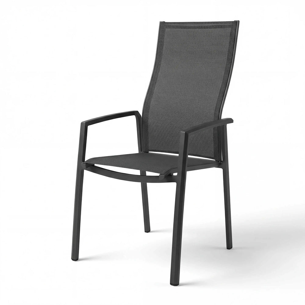 Moderner Stapelsessel Kari mit hoher Rückenlehne und pulverbeschichtetem Aluminiumgestell in Anthrazit