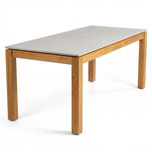 Moderner Gartentisch mit Teakgestell und kratzfester Dekton Tischplatte in Lava hellgrau.