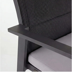 Stapelstuhl Nancer aus anthrazitfarbenem Aluminium mit gepolsterter Batyline-Rückenlehne und grauem Sitzkissen