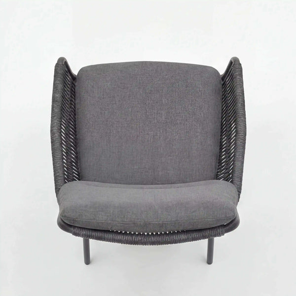 Moderner Gartensessel Como aus anthrazitfarbenem Aluminium mit grauen Kissen und naturfarbener Rope-Bespannung