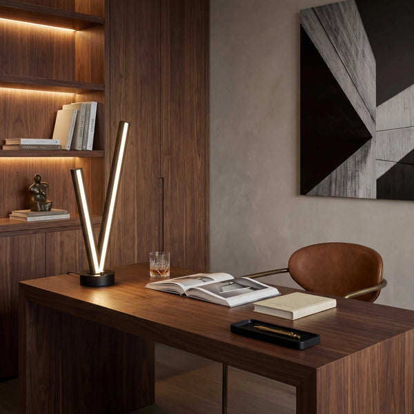 Schwarze Tischleuchte 67,5 cm mit integriertem Dimmer und LED-Beleuchtung