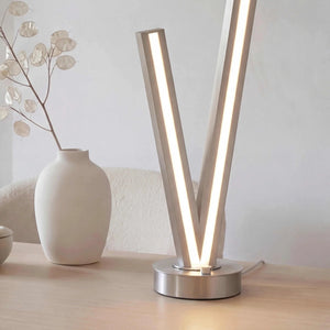 Moderne Tischleuchte 67,5 cm in nickel matt mit Dimmer und 1600 Lumen