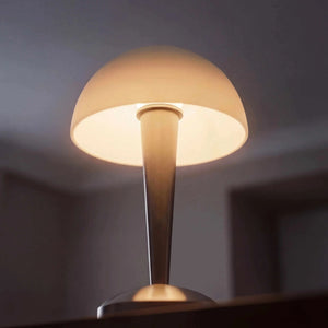 Tischleuchte 12x30cm mit Holzsockel und weißem Stoffschirm als stimmungsvolle Akzentbeleuchtung