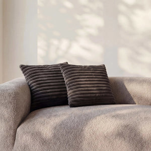 Polstergarnitur Lori graues Ecksofa mit rechter Ottomane und Stoffbezug