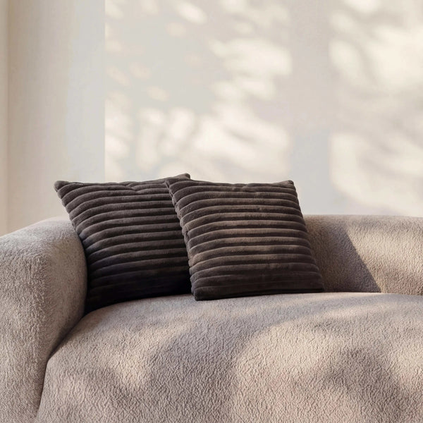 Polstergarnitur Lori graues Ecksofa mit rechter Ottomane und Stoffbezug