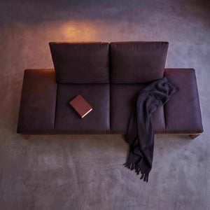 Polstergarnitur Harriet 2-Sitzer modernes Sofa mit verstellbarer Tiefe und Höhe, echt bezogener Rücken für freie Platzierung