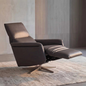 Sessel Saltis aus Leder B-Bonito Calcolo mit motorischer Relaxfunktion und Funktionsrücken in hellem Grau