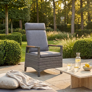 Polyrattan Positionsstuhl mit Teak-Armlehnen