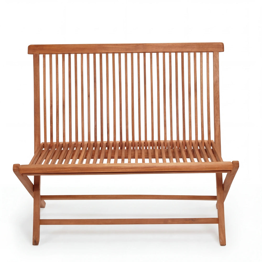 Klappbare Gartenbank Savannah aus massivem Teakholz auf Terrasse