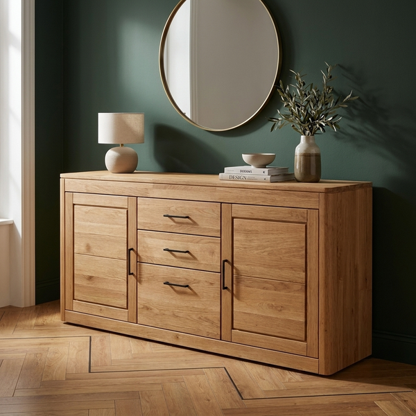 Sideboard 25005 – Eiche vollmassiv mit durchgehender Lamellen-Front