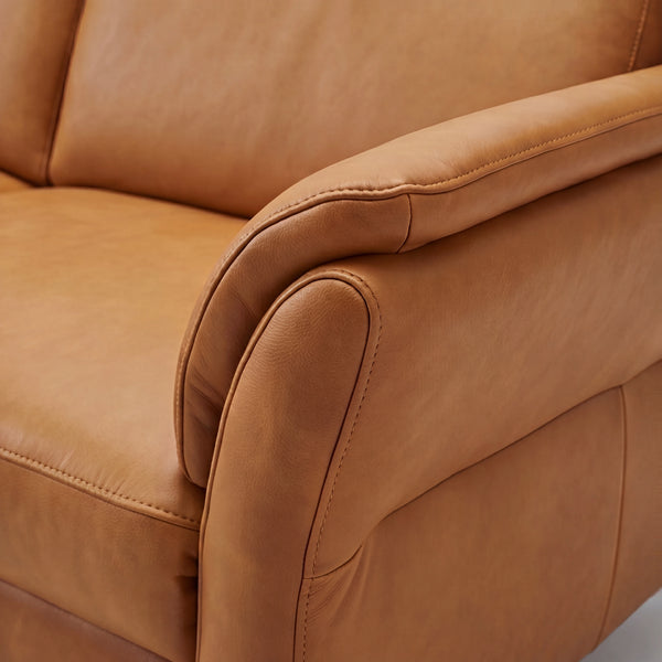 Ecksofa in Leder Dijon „Punch" mit Anstellhocker rechts, Chromfuß schwarz [AI]