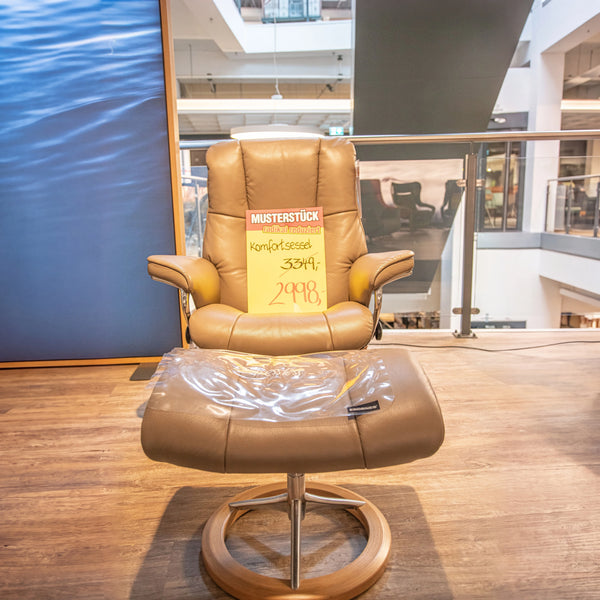Stressless Komfortsessel Mayfair M mit Hocker in Leder Cori Mole auf Signature-Untergestell – Musterstück-Preisschild – Art.-Nr. 531034..40