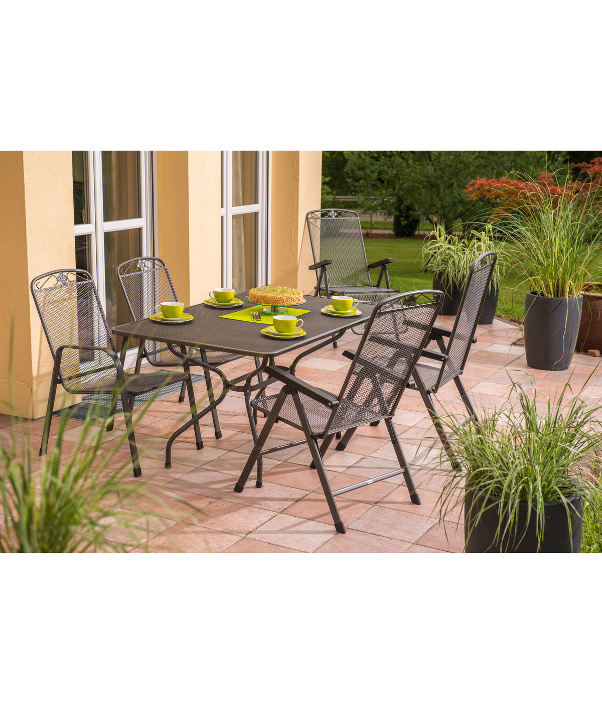 MWH Royal Garden Streckmetall-Gartentisch, ca. B145/H74/T90 cm MWH Royal Garden Streckmetall-Gartentisch, ca. B145/H74/T90 cm